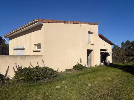 vente maison 2 pièces 118 m² eyrans (33390)