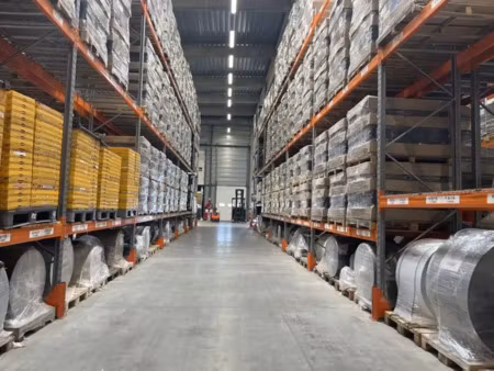 a vendre  entrepôt à vendre