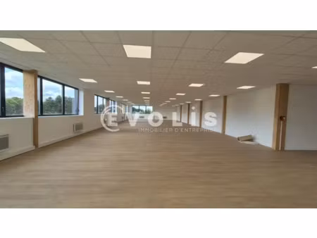 bureaux neufs aménagés