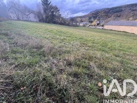 terrain constructible viabilisé à vendre