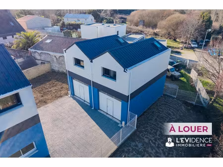location local industriel 60 m² à batz-sur-mer (44740)