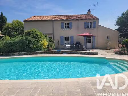 vente maison piscine à nieul-sur-l'autise (85240) : à vendre piscine / 170m² nieul-sur-l'a