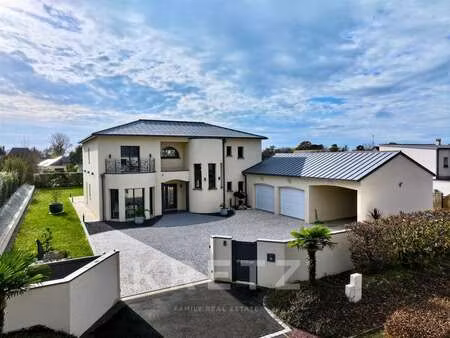 vente maison piscine à carolles (50740) : à vendre piscine / 241m² carolles