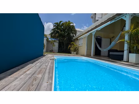 villa créole 157m2 vue mer - piscine - le diamant