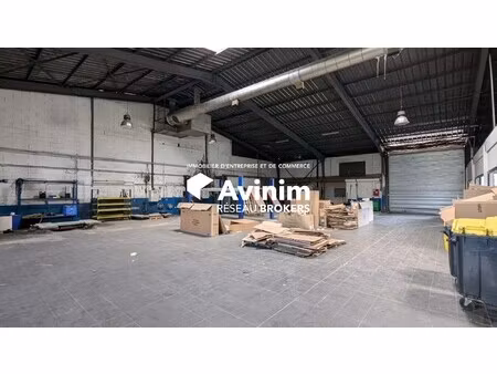 location local commercial