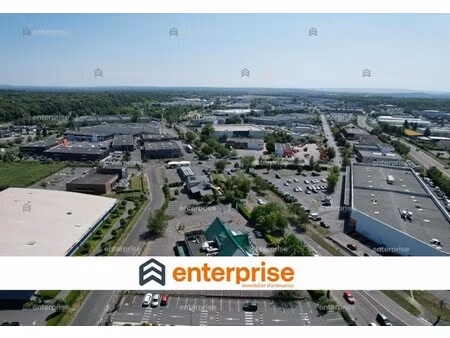 location local commercial