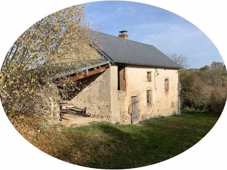 auv 1205 : magnifique terrain constructible  bâtiment pierres  2570m2