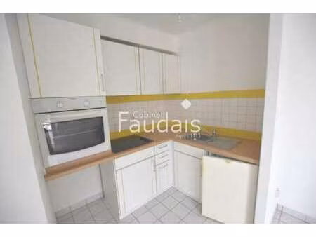 location appartement 2 pièces à carentan (50500) : à louer 2 pièces / 32m² carentan