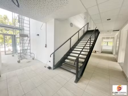 immobilier professionnel à louer mont-saint-aignan