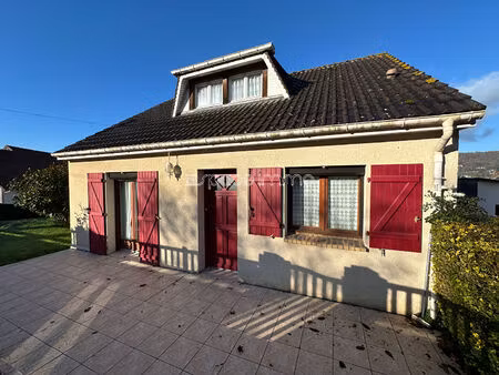 maison vivable de plain pied - 80m² - 5 pièces - sous sol - montville