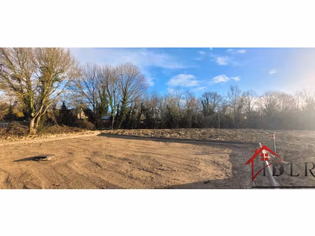 terrain viabilisé de 603 m2