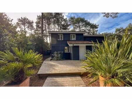 villa familiale entre pins et océan avec dépendance