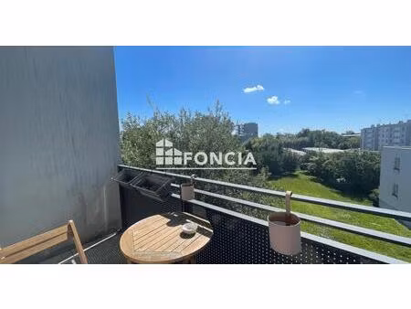 t2 bis parking - entre centre et capeyron