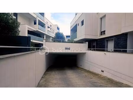 emplacement de parking sécurisé – résidence 2021 « les jardins des cinq cantons »