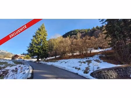 terrain a bâtir de 1570m2 proche châtel