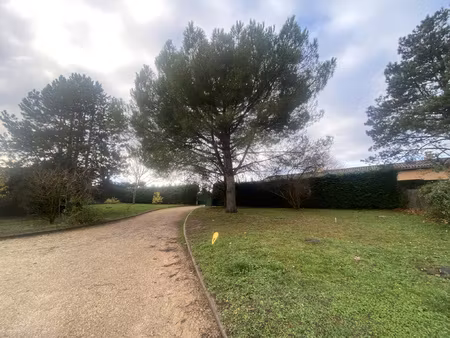 terrain a batir plat au calme