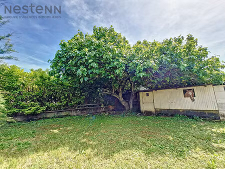 terrain viabilisé de 295 m2 à villevieille