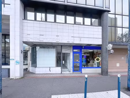 vente locaux professionnels 2 pièces 94.49 m² à pantin (93500)  45 000 €