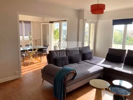 4 pieces / cave / parking