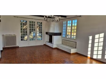 appartement lirac 4 pièces de 99 m2