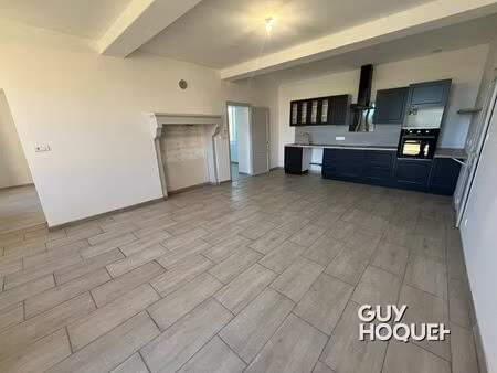 maison à louer avec dépendances à vitry en charollais !