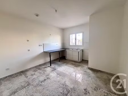 appartement t4 à louer - 4 pièces - 110 m2 - la chapelle de guinchay - 71 - bourgogne