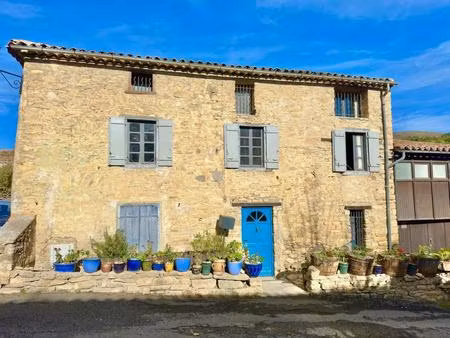 maison de charactère avec 6 chambres