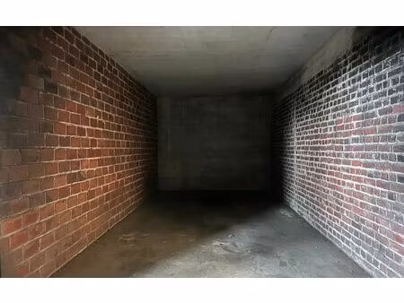 location stationnement  m² t- à beauvais  90 €