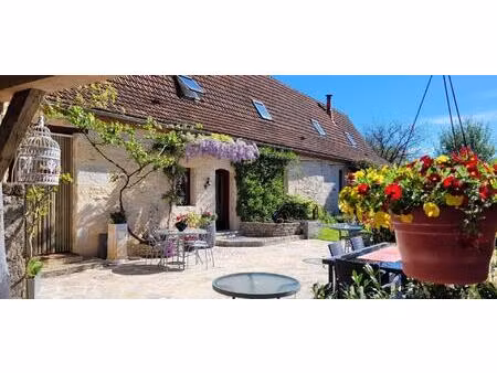 splendide propriété avec chambres d’hôtes – secteur lacapelle-marival