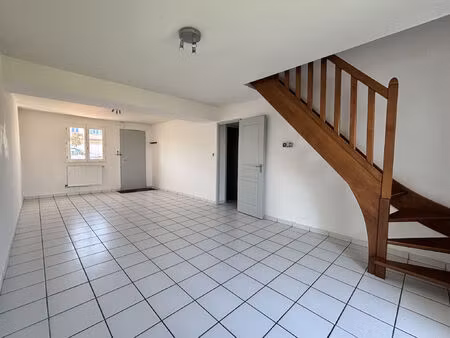 location maison 4 pièces 83 m² à rochefort (17300)