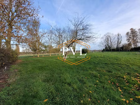 terrain à batir 815m².