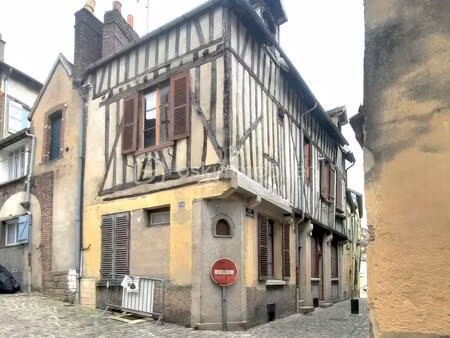immeuble mixte de 96 m² à joigny
