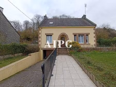 vente maison à rostrenen (22110) : à vendre / 109m² rostrenen