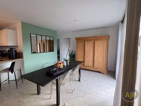 location maison à plumelec (56420) : à louer / 81m² plumelec