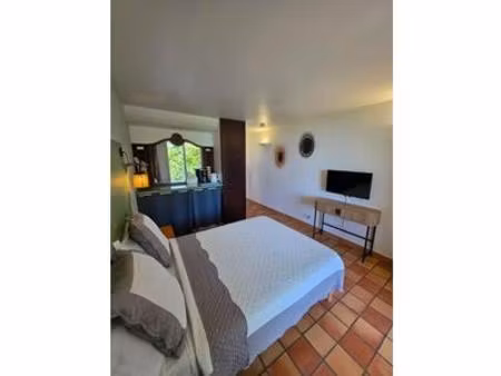 studio à louer dans une résidence sécurisé à tartane  martinique