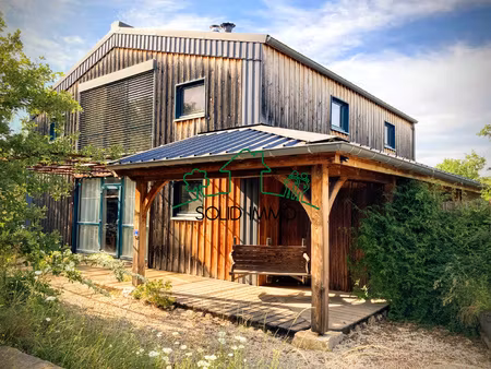 maison en bois écologique - 192 m2 - terrain 8 400 m2 - sud