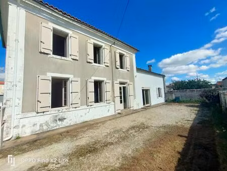 maison saint saturnin du bois 8 pièce(s) 120 m2