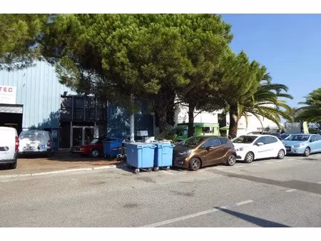 cannes la bocca proche mer proche balitrand entrepôt à louer