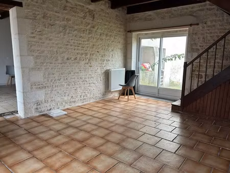 vente maison 6 pièces 101 m² à jarnac (16200)  75 000 €