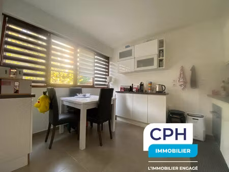 à vendre : appartement 1 pièce avec vue sur square à le chesnay rocquencourt