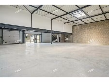 vente local d'activités marolles en hurepoix 240 m²