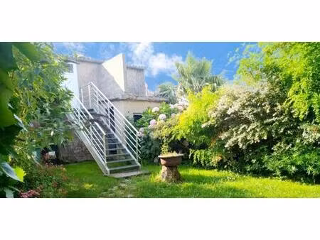 commodités à pied  proche port ostréicole