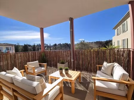 bel appartement 2 pieces au coeur du village