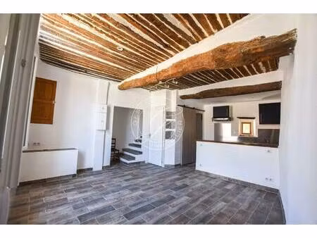 flayosc - exclusivité maison de village 3 appartements et un local commercial - idéal...