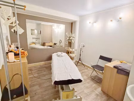 local commercial la ciotat 8 m2