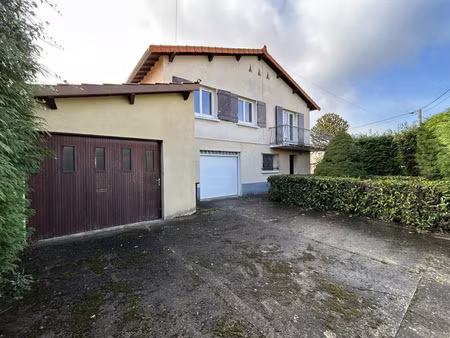 chappes maison de 110 m2 avec double garage