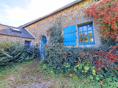 maison en pierre de 94 m² à poullaouen