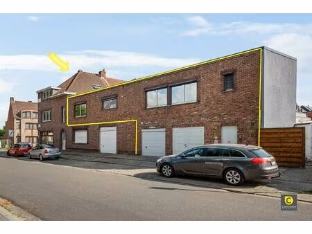 app: 2 slk. en garagebox