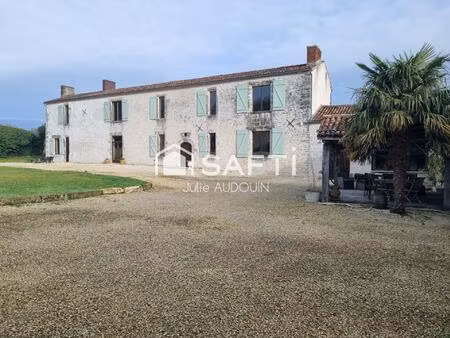 magnifique logis  en plein coeur de campagne !