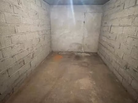 parking à louer 12 m² - nantes (44) - 150€